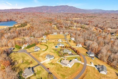 Tiny photo for 119 Ralls Apple Lane, Madison Heights, VA 24572 (MLS # 364322)