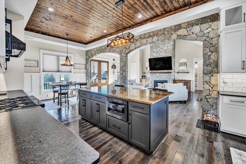 Tiny photo for 119 Ralls Apple Lane, Madison Heights, VA 24572 (MLS # 364322)