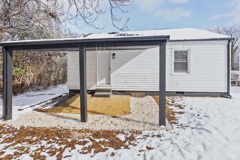 Tiny photo for 1209 Shirley Road, Lynchburg, VA 24502 (MLS # 363384)