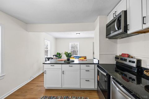 Tiny photo for 1209 Shirley Road, Lynchburg, VA 24502 (MLS # 363384)