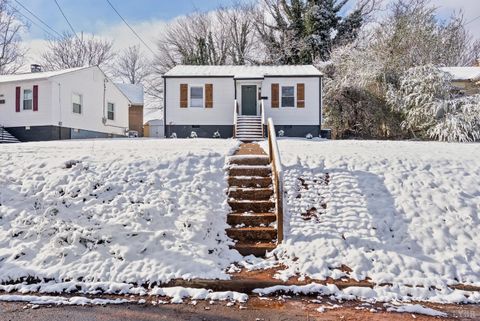 Tiny photo for 1209 Shirley Road, Lynchburg, VA 24502 (MLS # 363384)
