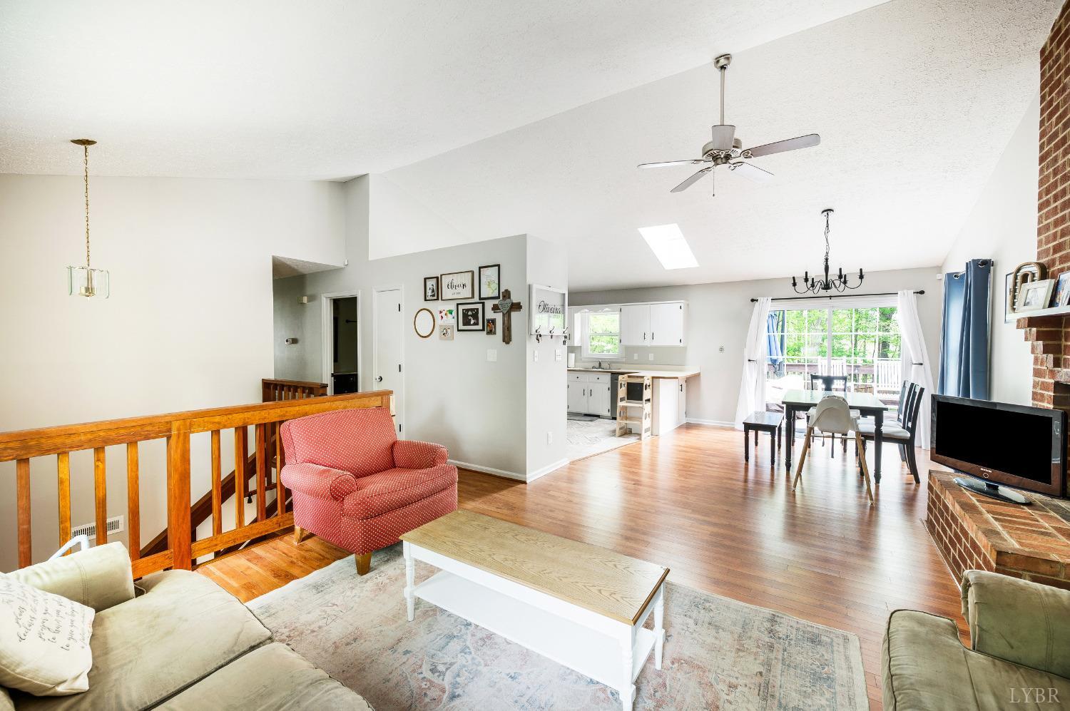 400 Cambridge Drive, Lynchburg, Virginia image 4
