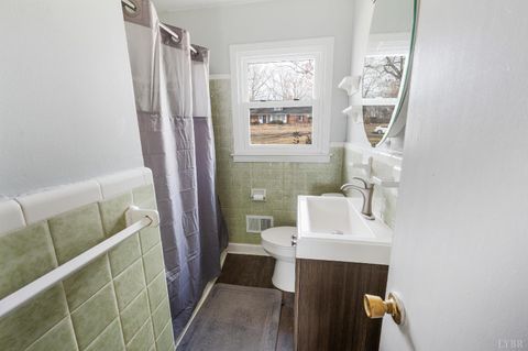 Tiny photo for 102 Dale Avenue, Lynchburg, VA 24502 (MLS # 363424)