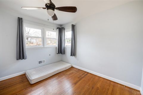 Tiny photo for 102 Dale Avenue, Lynchburg, VA 24502 (MLS # 363424)