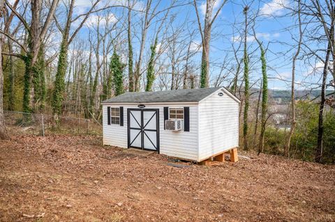 Tiny photo for 102 Dale Avenue, Lynchburg, VA 24502 (MLS # 363424)