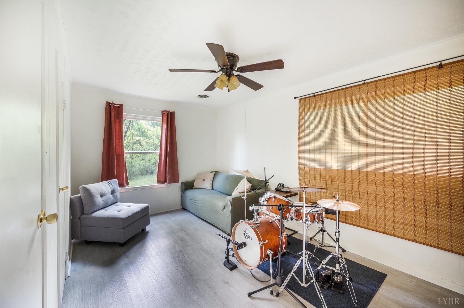 9124 Oakville Road, Gladstone, Virginia image 21