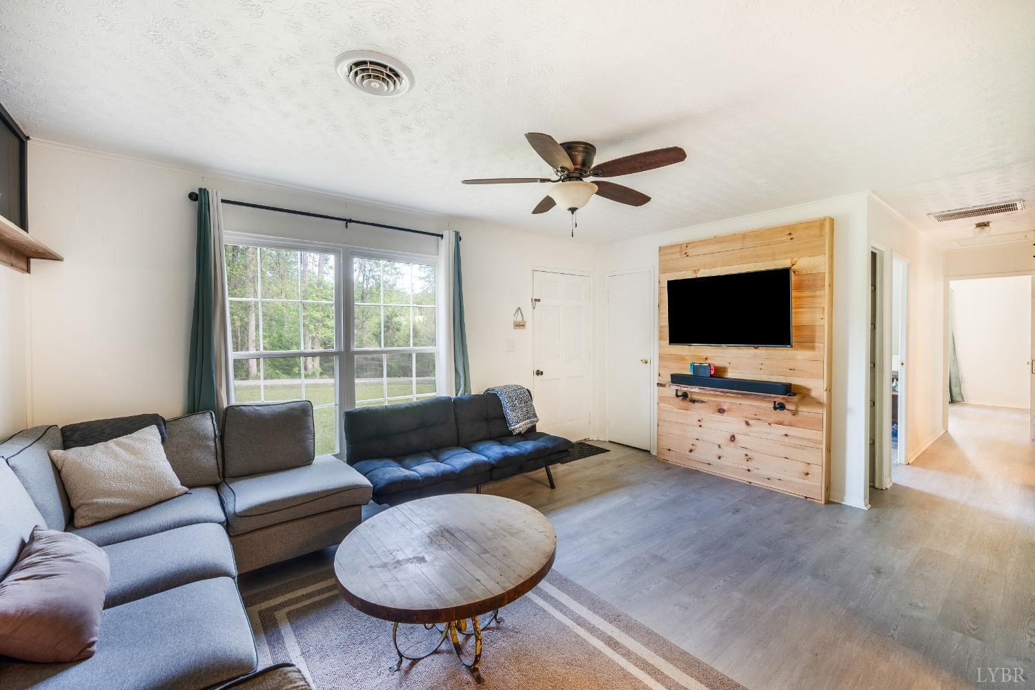 9124 Oakville Road, Gladstone, Virginia image 8
