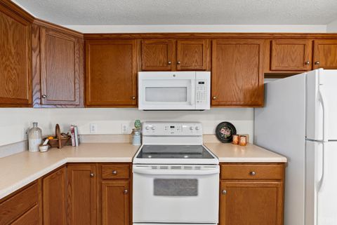 Tiny photo for 725 Wyndhurst Dr, Lynchburg, VA 24502 (MLS # 362328)