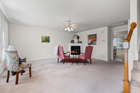 Tiny photo for 725 Wyndhurst Dr, Lynchburg, VA 24502 (MLS # 362328)