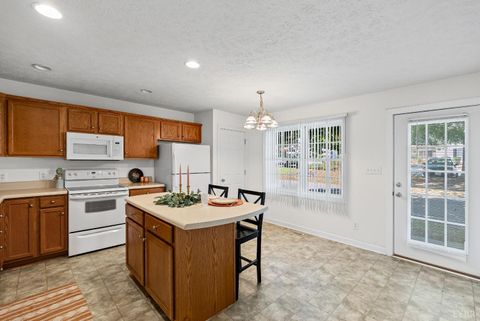 Tiny photo for 725 Wyndhurst Dr, Lynchburg, VA 24502 (MLS # 362328)