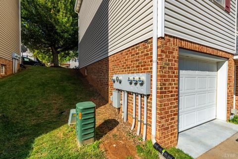 Tiny photo for 725 Wyndhurst Dr, Lynchburg, VA 24502 (MLS # 362328)