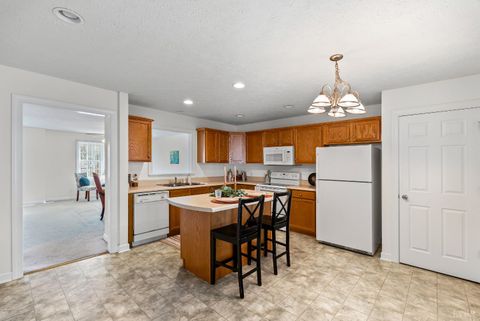 Tiny photo for 725 Wyndhurst Dr, Lynchburg, VA 24502 (MLS # 362328)