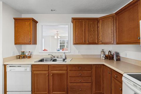 Tiny photo for 725 Wyndhurst Dr, Lynchburg, VA 24502 (MLS # 362328)