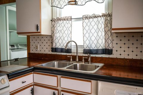 Tiny photo for 404 Heather Lane, Huddleston, VA 24104 (MLS # 364020)