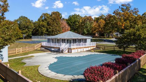 Tiny photo for 404 Heather Lane, Huddleston, VA 24104 (MLS # 364020)