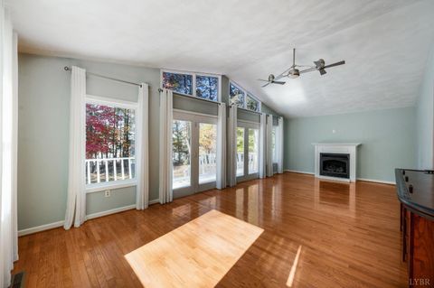 Tiny photo for 404 Heather Lane, Huddleston, VA 24104 (MLS # 364020)