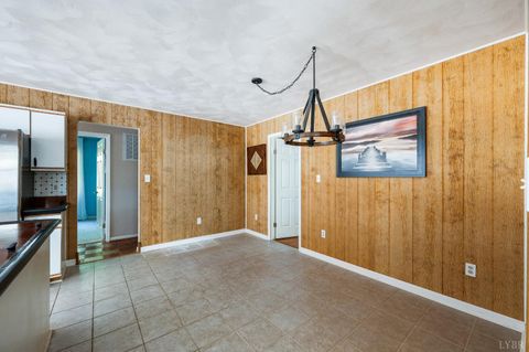 Tiny photo for 404 Heather Lane, Huddleston, VA 24104 (MLS # 364020)