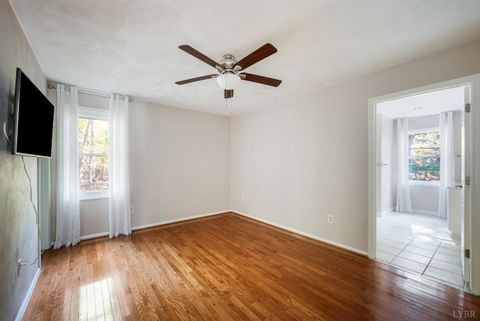 Tiny photo for 404 Heather Lane, Huddleston, VA 24104 (MLS # 364020)