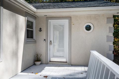 Tiny photo for 404 Heather Lane, Huddleston, VA 24104 (MLS # 364020)