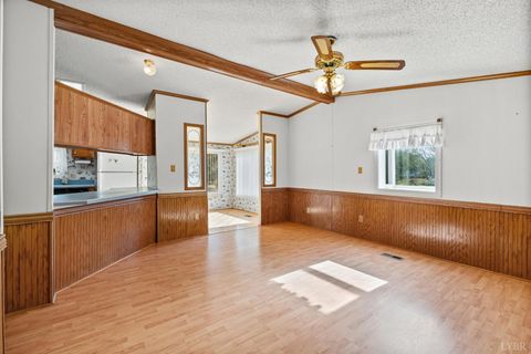 Tiny photo for 1821 Telegraph Road, Gretna, VA 24557 (MLS # 363081)