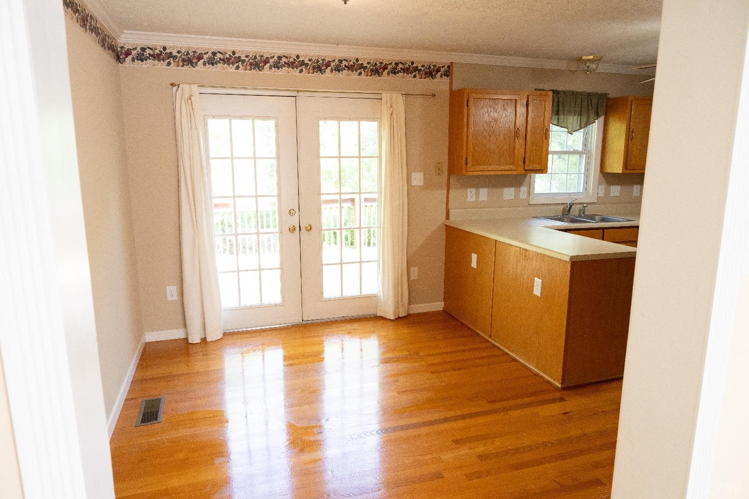 309 Jefferson Woods Drive, Forest, Virginia image 10