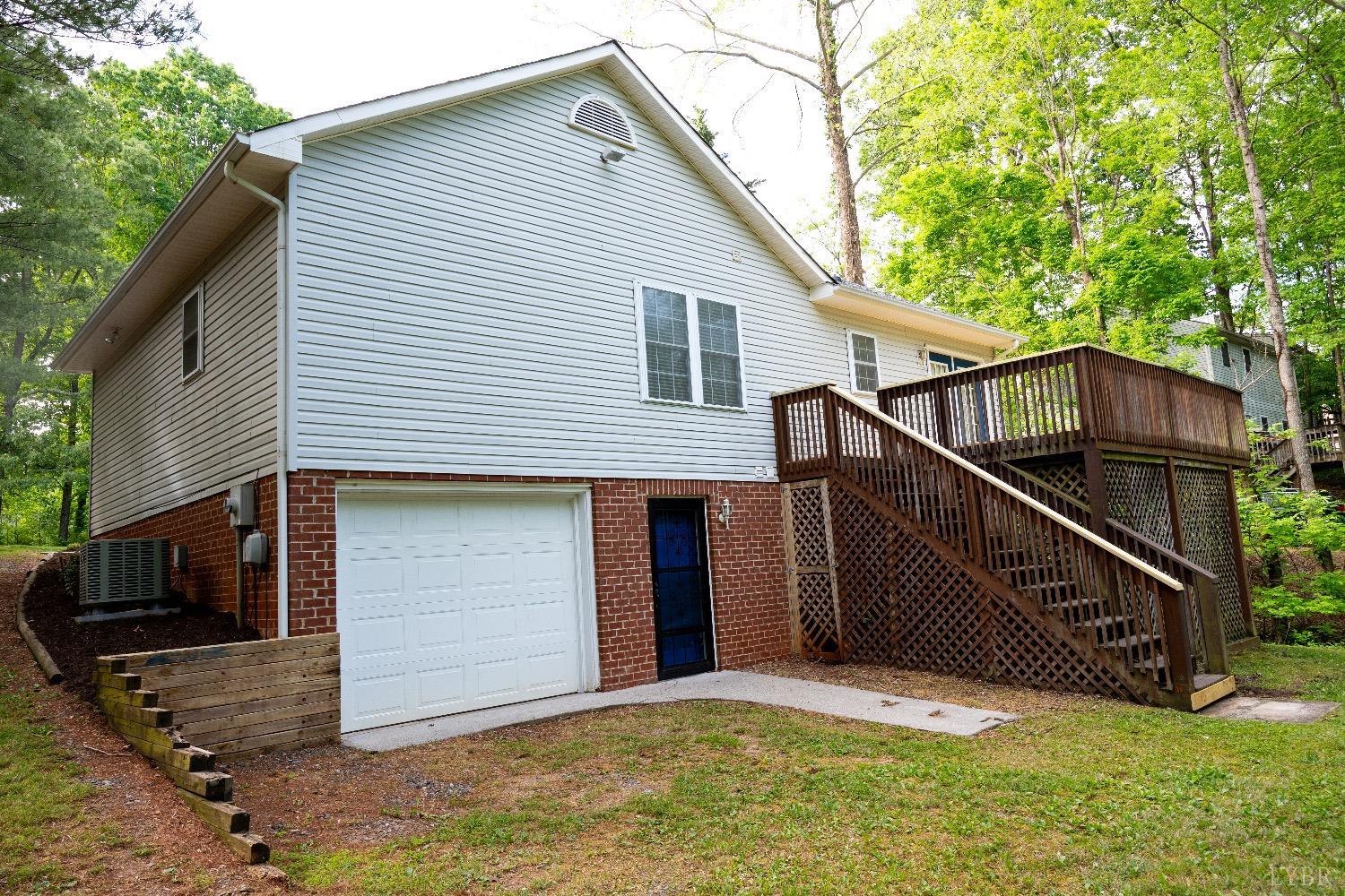 309 Jefferson Woods Drive, Forest, Virginia image 4