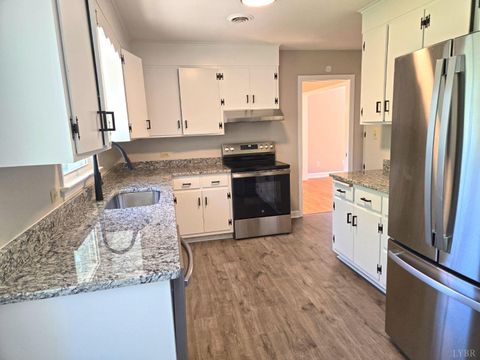 Tiny photo for 1305 Lee Drive Dr, Farmville, VA 23901 (MLS # 361969)