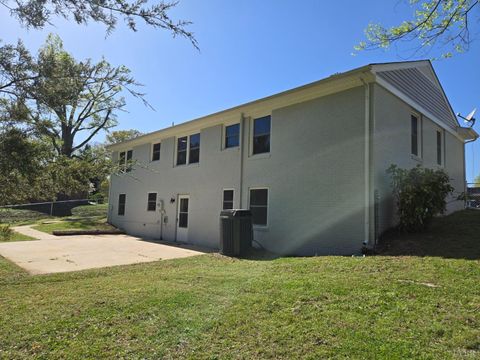 Tiny photo for 1305 Lee Drive Dr, Farmville, VA 23901 (MLS # 361969)