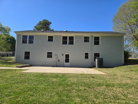 Tiny photo for 1305 Lee Drive Dr, Farmville, VA 23901 (MLS # 361969)
