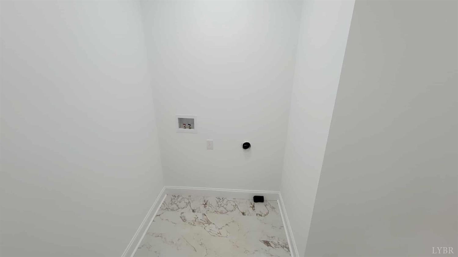 Madison Heights, Virginia 24572, United States, 3 Bedrooms Bedrooms, ,2 BathroomsBathrooms,Residential,Active,242543