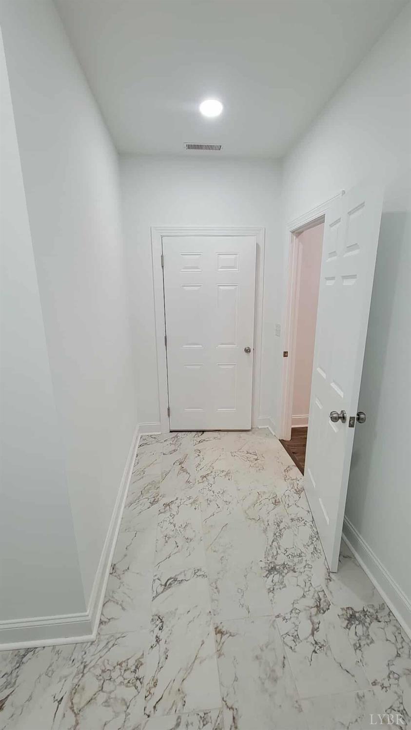 Madison Heights, Virginia 24572, United States, 3 Bedrooms Bedrooms, ,2 BathroomsBathrooms,Residential,Active,242543