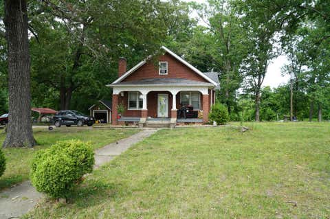Homes For Sale - 704 Lynchburg Avenue<br/> Brookneal, VA 24528