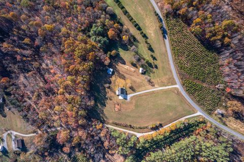 Tiny photo for 1950 Dundee Road, Huddleston, VA 24104 (MLS # 363180)
