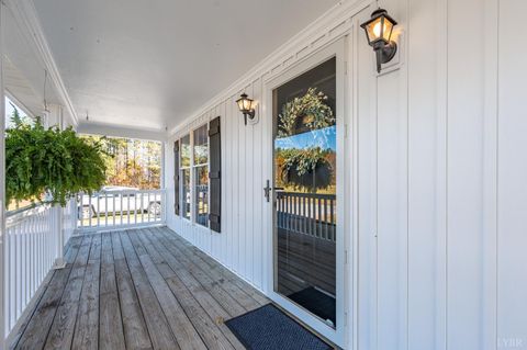 Tiny photo for 1950 Dundee Road, Huddleston, VA 24104 (MLS # 363180)