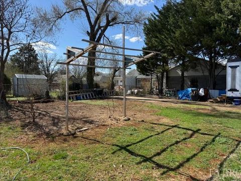 Tiny photo for 153 Ridge Street, Madison Heights, VA 24572 (MLS # 364924)