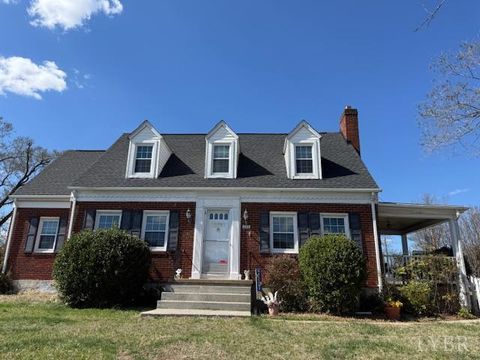 Tiny photo for 153 Ridge Street, Madison Heights, VA 24572 (MLS # 364924)