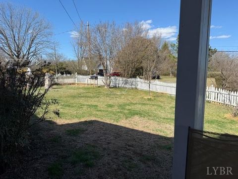 Tiny photo for 153 Ridge Street, Madison Heights, VA 24572 (MLS # 364924)