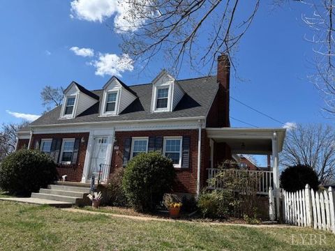 Tiny photo for 153 Ridge Street, Madison Heights, VA 24572 (MLS # 364924)