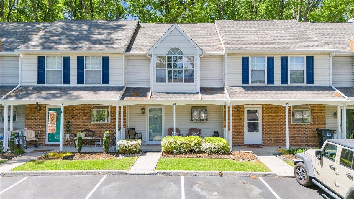 18 Jefferson Village Drive, Forest, Virginia image 1