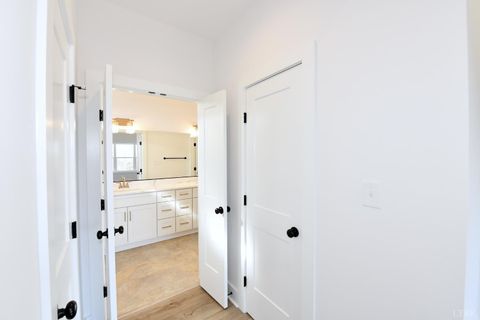 Tiny photo for 1540 Wells Road, Bedford, VA 24523 (MLS # 364184)