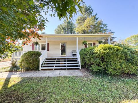Photo of 1715 Moormans Road, Lynchburg, VA 24501 (MLS # 362572)