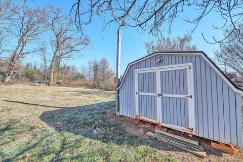 Tiny photo for 1524 Liggates Rd, Lynchburg, VA 24502 (MLS # 363590)
