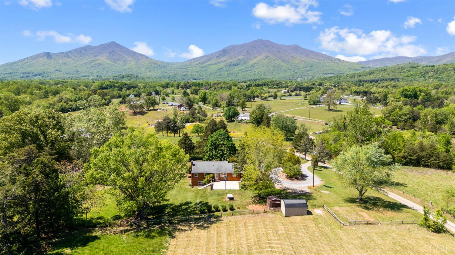 1129 Croft Lane, Bedford, Virginia image 1