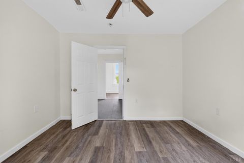 Tiny photo for 818 Pierce St. St, Lynchburg, VA 24504 (MLS # 366197)