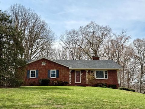 Tiny photo for 205 Woodrow Avenue, Monroe, VA 24574 (MLS # 365160)
