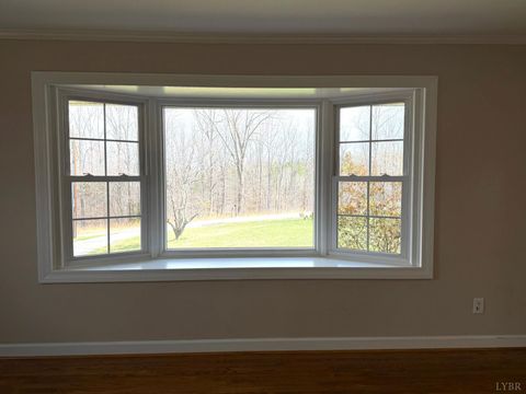 Tiny photo for 205 Woodrow Avenue, Monroe, VA 24574 (MLS # 365160)