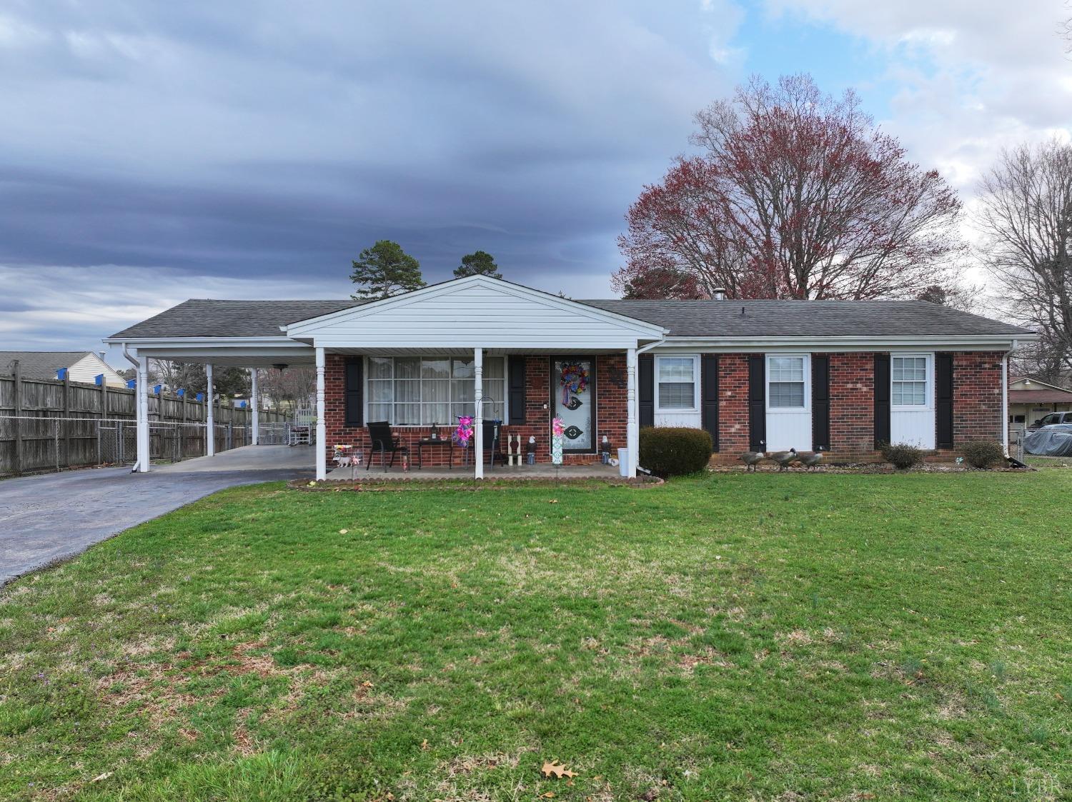 389 Ridgecrest Drive, Danville, Virginia image 1