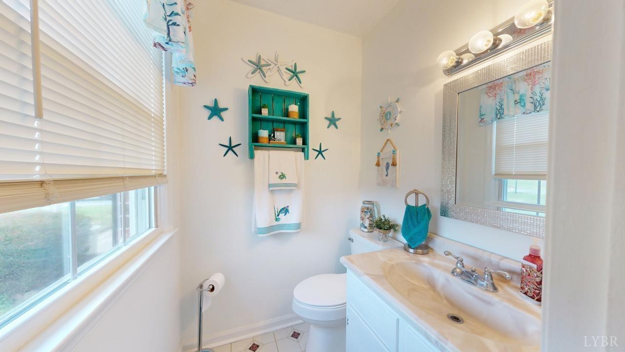 389 Ridgecrest Drive, Danville, Virginia image 17