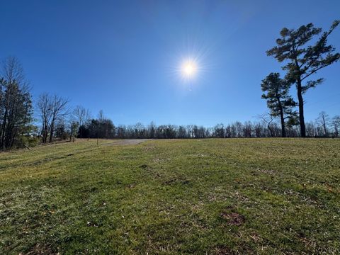 Photo of 7105 Richmond Highway, Appomattox, VA 24522 (MLS # 363734)