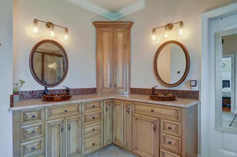 Tiny photo for 1044 Grand Oaks Drive, Forest, VA 24551 (MLS # 364909)